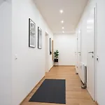 Mh Living - 39 - Scandinavian Living Dream In Center